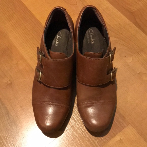 Clarks Leather Booties - Picture 3 of 7